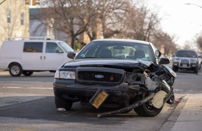 Accident de voiture sans assurance, que faire ?